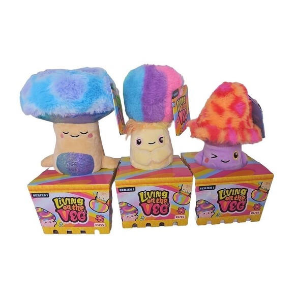 Living On The Veg Russ Kellytoy 3 Pk Mushroom Plush Series 1 Quinn Zeek Fey - Picture 2 of 12